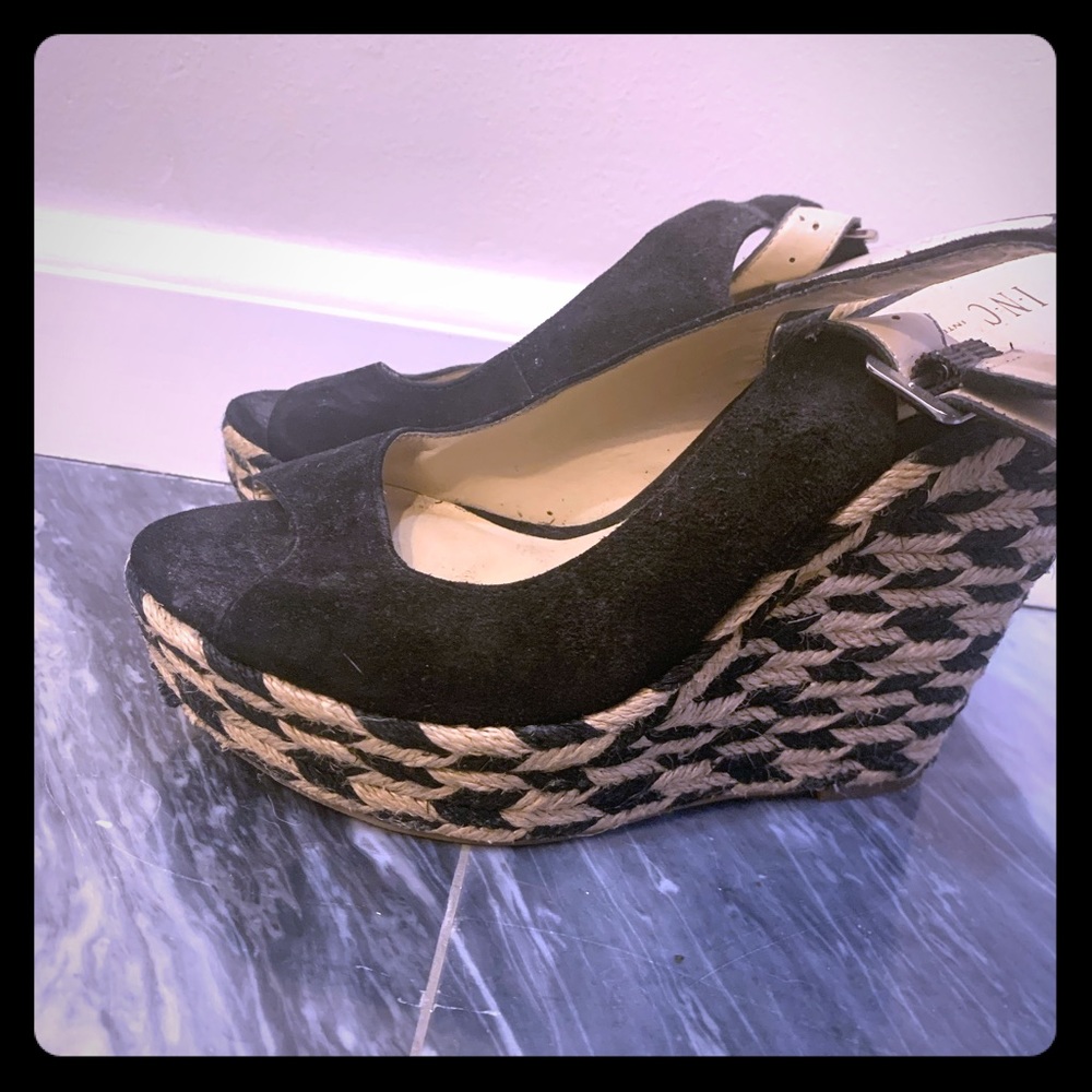 Black and Tan wedges